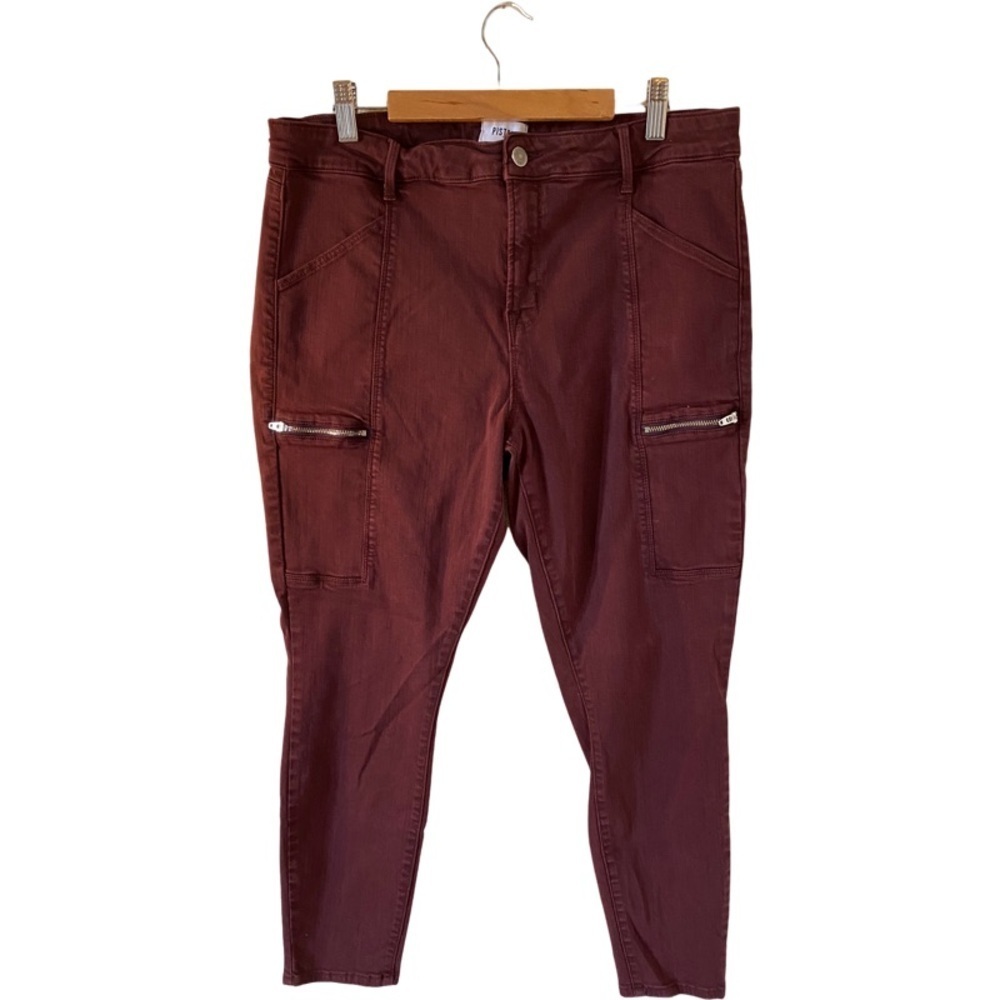 Pistola burgundy jeans. Size 32. Stretch skinny. Multiple pockets. Cute!